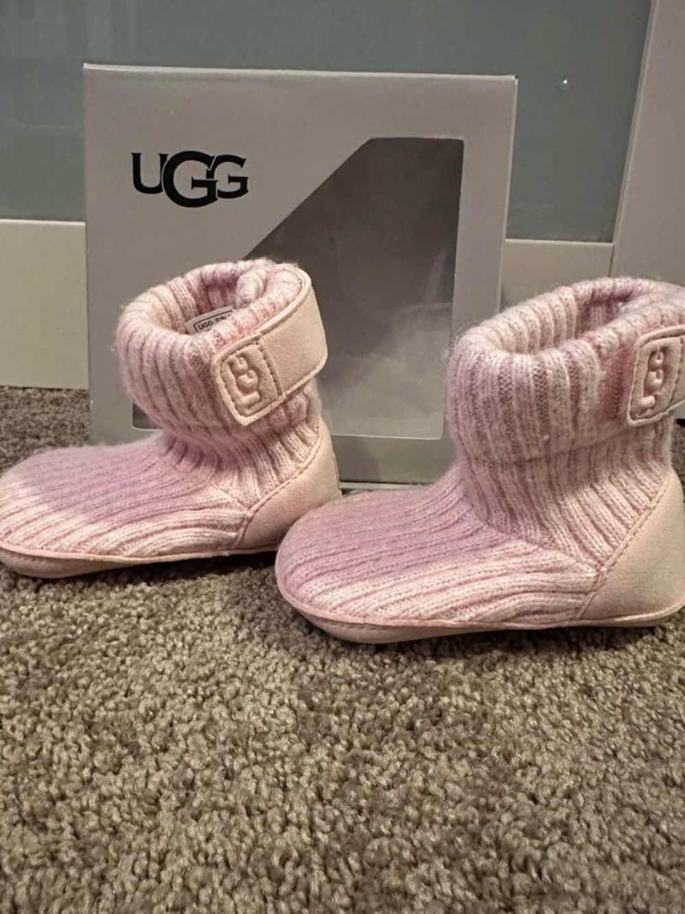 UGG Skylar Infant Booties – Pink – Size 2/3 – Like New w/ Box